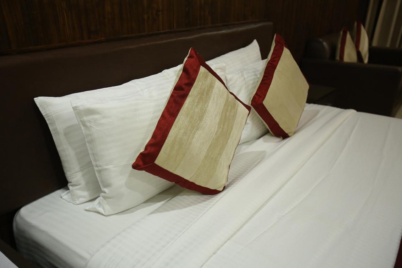 Gold Stone Comfort Dehradun Exterior photo